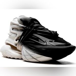 BALMAIN UNICORN SNEAKERS UNISEX SIZE 40/US 7 ❤️SOLD❤️